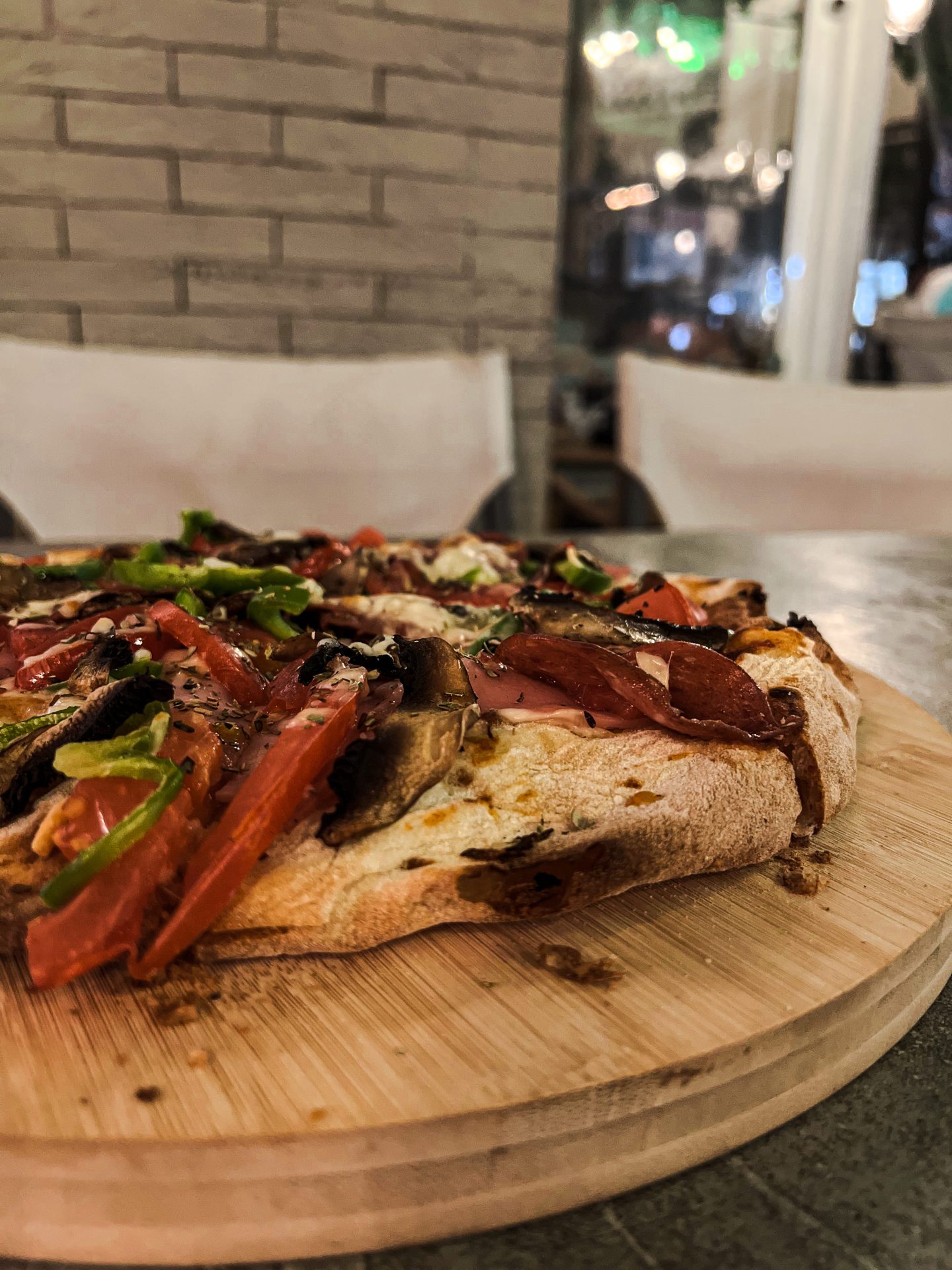 Pizza at Fabricia Café, Spili